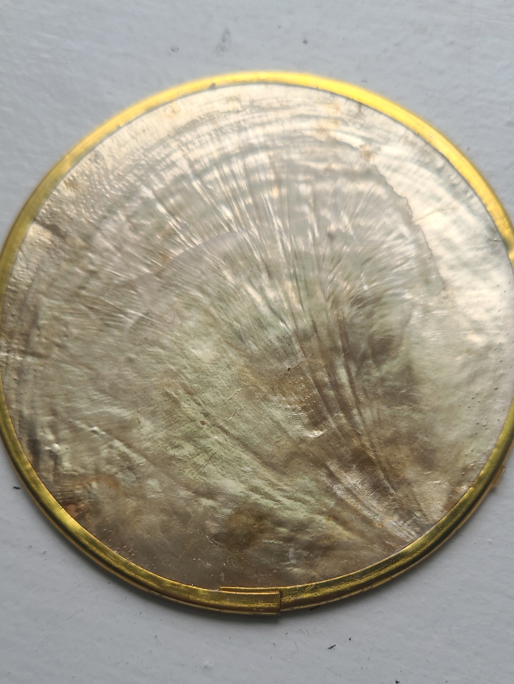 Set Of 8 Capriz Shell Coasters - Picture 3 of 7